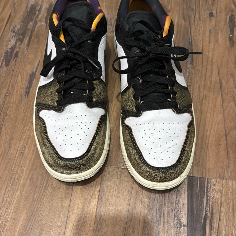 Nike Men's Black and White Sneakers